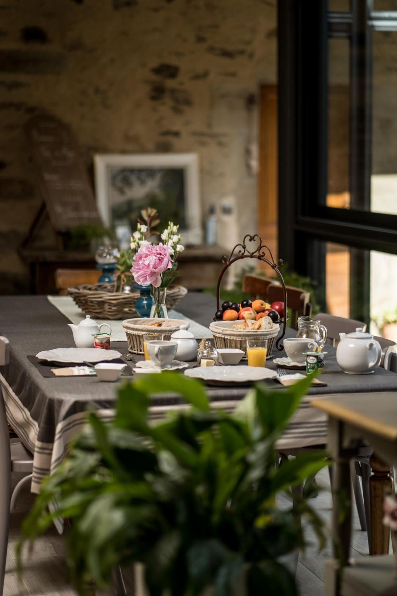 La Ferme Des Andes - Gite L'Atelier Quins Esterno foto